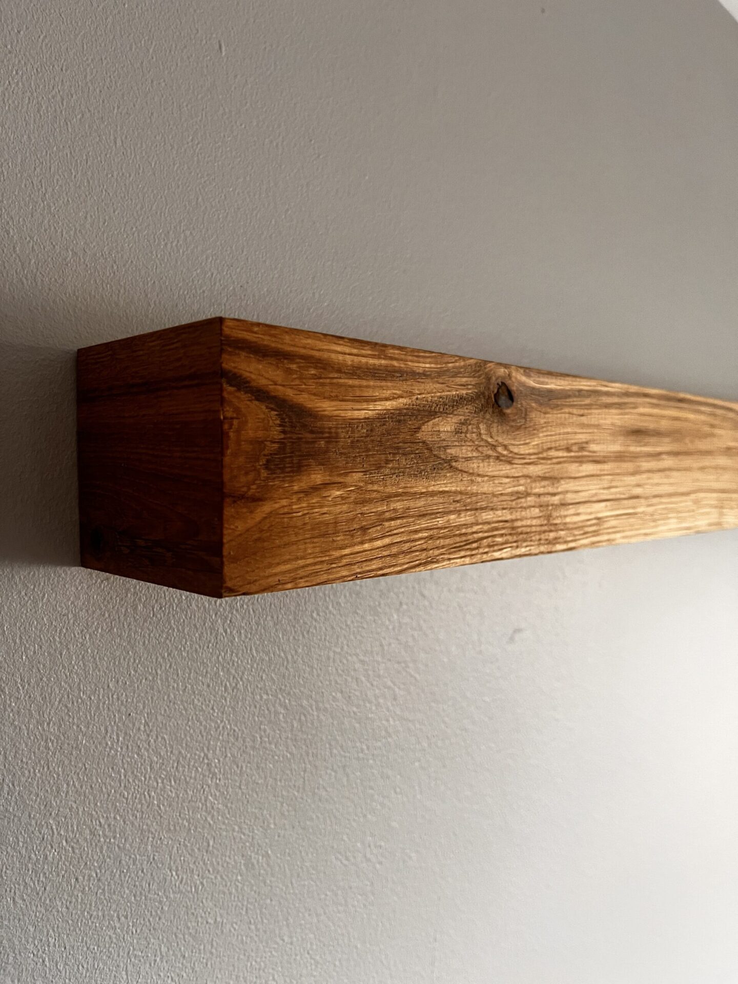 Liniowa lampa ścienna dębowa - obrazek 10