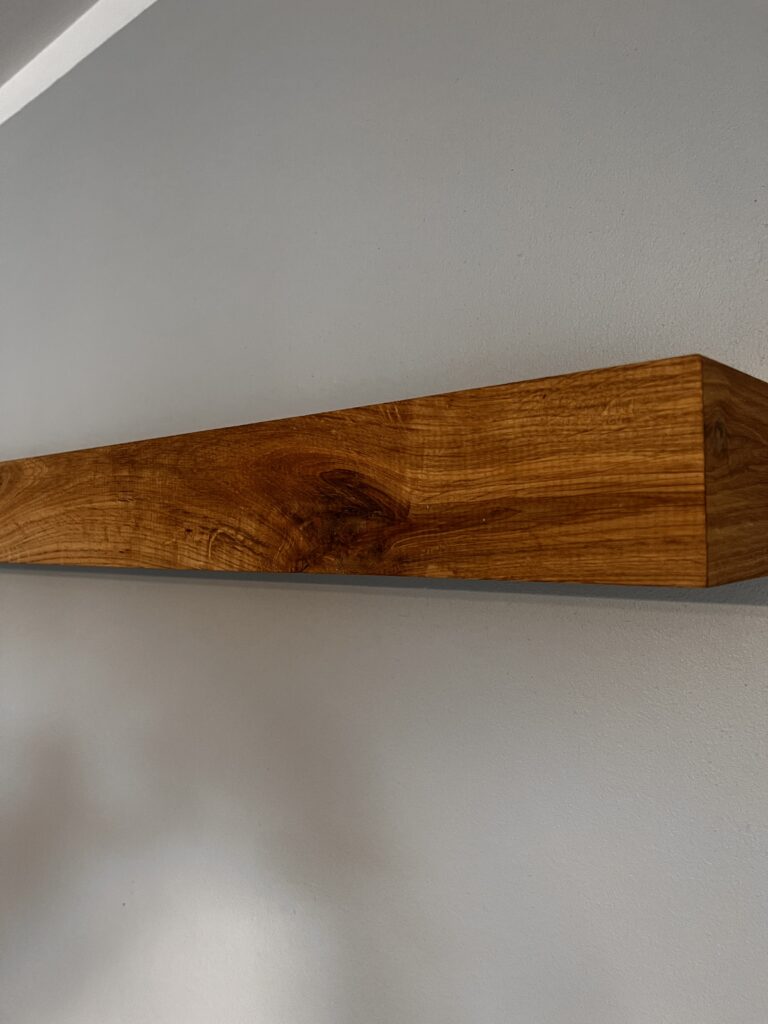Liniowa lampa ścienna dębowa