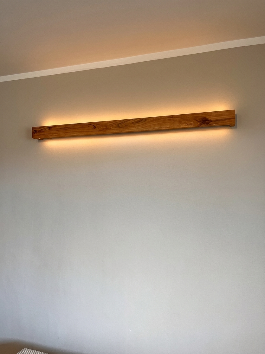 Liniowa lampa ścienna dębowa - obrazek 11